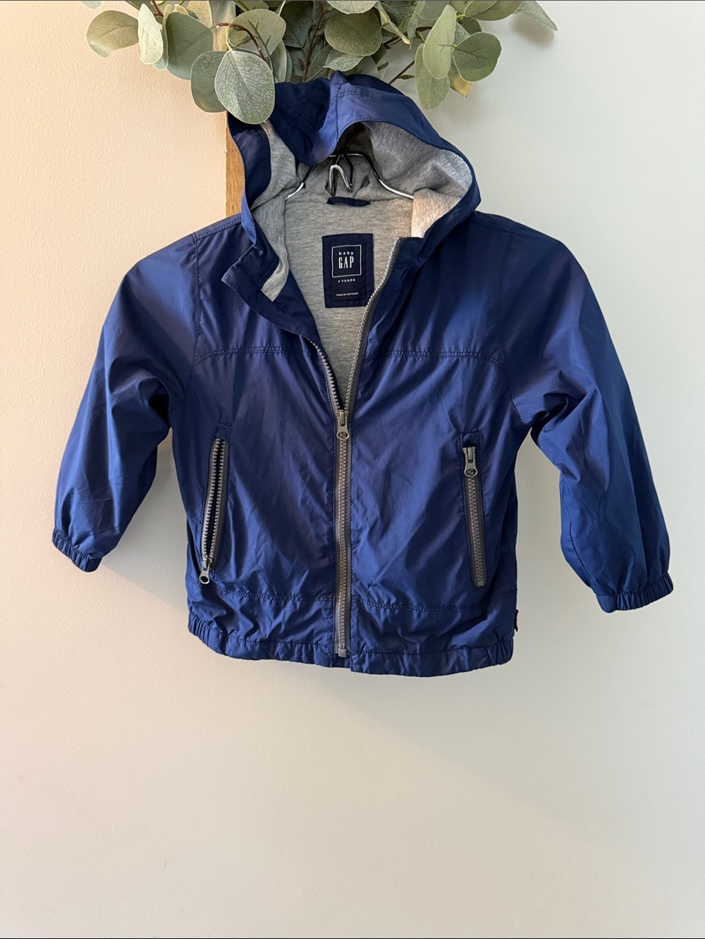 GAP Navy Hooded Windbreaker with Gray Lining, Size 4T